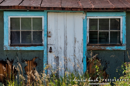 There is something charming about the colors and simplicity of this little old shack complete with a rusty tin roof.
